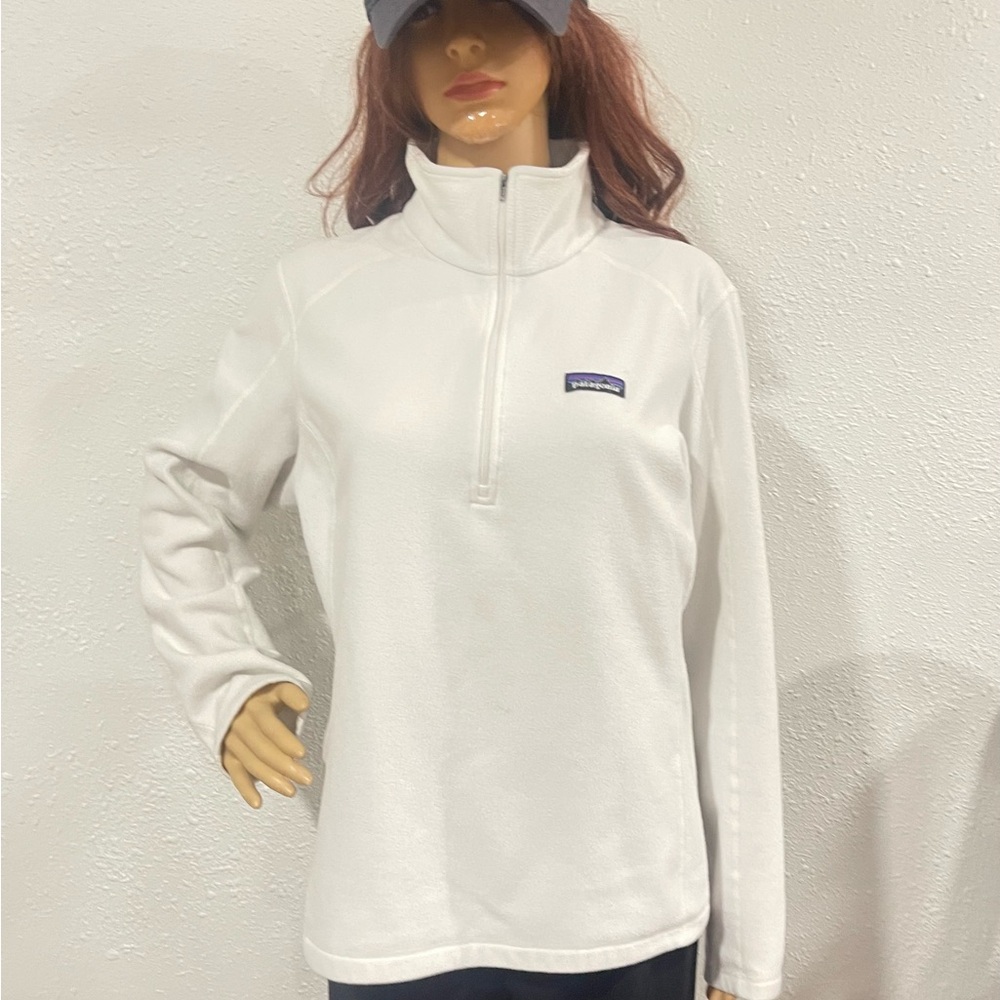 Patagonia White Sweater